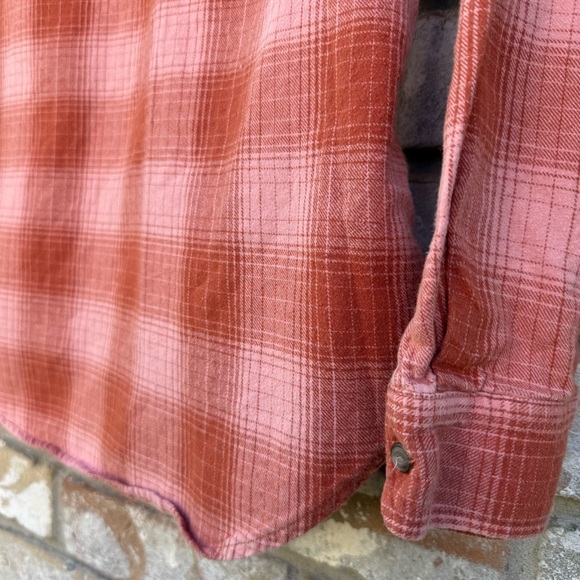 Universal Thread Flannel - Picture 8 of 8